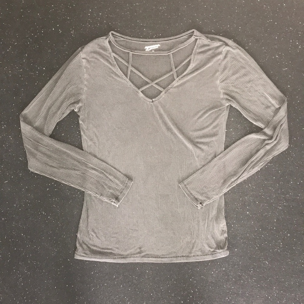 Arizona Jean Co Long Sleeve with Cute Neckline